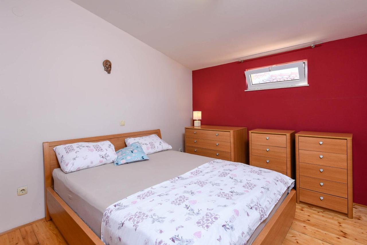 Apartments Karla Оребич Экстерьер фото