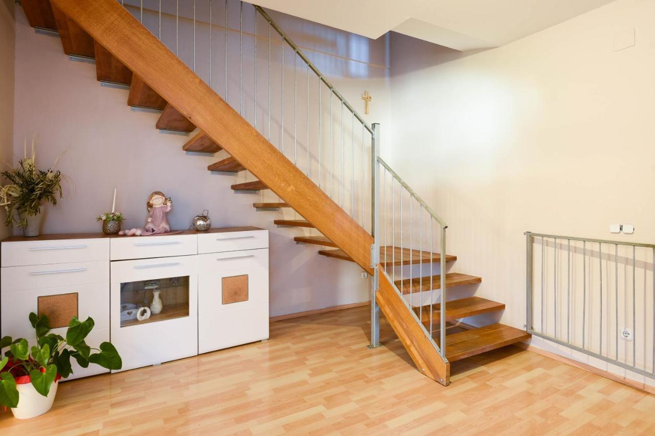 Apartments Karla Оребич Экстерьер фото