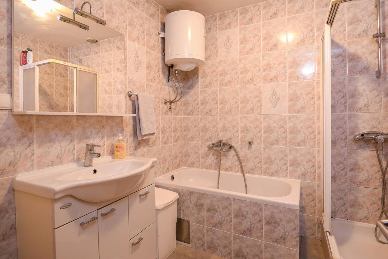 Apartments Karla Оребич Экстерьер фото